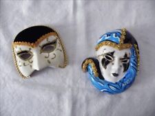 Lot magnifiques masques d'occasion  France