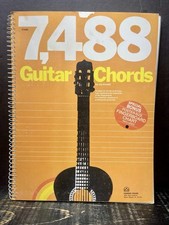 7488 GUITAR CHORDS 34 TYPES CHORDS IN ALL KEYS, FULLY By Jay Arnold Near Fine q comprar usado  Enviando para Brazil