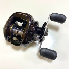 Moulinet lancer appâts d'occasion Moulinet lancer appâts d'occasion  Expédié en France