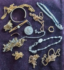 Lot casse bijoux. d'occasion  Saintes