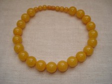 Collier ancien jaune d'occasion  Villiers-sur-Marne