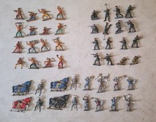Lot important figurines d'occasion  Saint-Girons