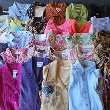 Enorme Lote 30 Camisas Femininas Tops Atacado Lote de Revendedor Usado comprar usado  Enviando para Brazil