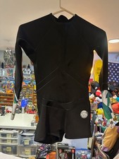 Terno de surf UV feminino manga comprida preto Rip Curl Boyleg tamanho W-12 usado comprar usado Terno de surf UV feminino manga comprida preto Rip Curl Boyleg tamanho W-12 usado comprar usado  Enviando para Brazil