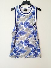 Camiseta regata masculina tropical azul, branca e cinza G Net tamanho M comprar usado Camiseta regata masculina tropical azul, branca e cinza G Net tamanho M comprar usado  Enviando para Brazil