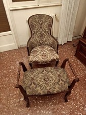 Poltrona con sgabello usato  Roma