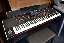 Korg pa4x workstation for sale  NEWCASTLE UPON TYNE