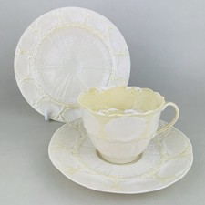 Vintage Belleek Yellow Lustre Shell Xícara de Chá e Prato Trio 4ª Marca Alça Dividida comprar usado  Enviando para Brazil