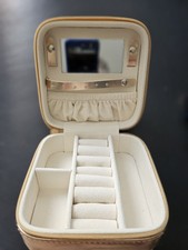 Small travel jewellery for sale Small travel jewellery for sale  LEEDS