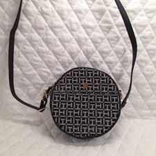 Bolsa tiracolo Tommy Hilfiger logotipo monograma TH pequenos compartimentos pretos, usado comprar usado  Enviando para Brazil