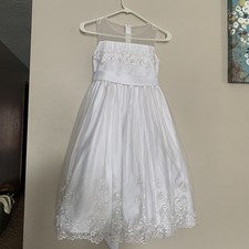 First holy communion for sale  Marysville
