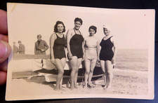 Amiche mare costumi usato  Albenga
