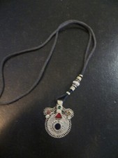 Collier ethnique piece d'occasion  Martigues