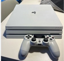 Ps4 pro blanche d'occasion  Bazeilles