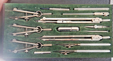 Juego de dibujo vintage en estuche instrumentos de dibujo 5007 hecho en Alemania segunda mano  Embacar hacia Mexico