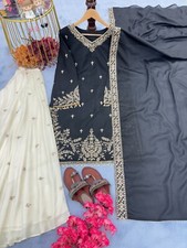 Robe indienne bollywood d'occasion  Expédié en France