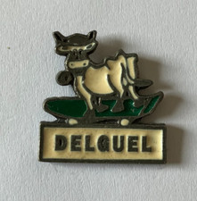Pin rare vache d'occasion  Aizenay
