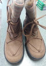 Ulu brown leather for sale  Millers Creek