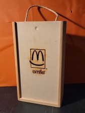 Rara HTF McDonalds Promocional Campanha Sorriso Prêmio Funcionário Caixa de Presente de Madeira comprar usado  Enviando para Brazil