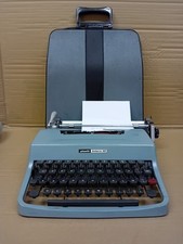 Macchina scrivere olivetti usato  Fiumicino