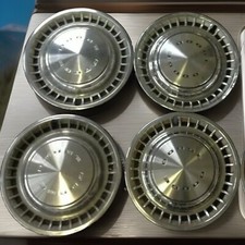Vintage hubcaps wheel for sale  Waltham