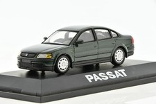 VOLKSWAGEN Passat B5 ciemnozielony 1996-2000 1/43 SCHUCO na sprzedaż  PL