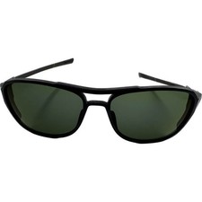 Lunette soleil mclaren d'occasion Lunette soleil mclaren d'occasion  Les Échelles