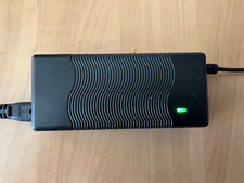Chargeur universel 294200 d'occasion  Mouans-Sartoux