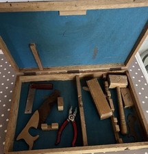 Outils anciens enfant. d'occasion  Theix