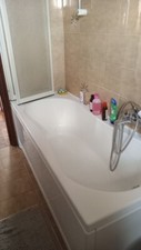 Vasca bagno angolare usato  Reggio Emilia