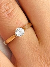 Stunning 9ct gold for sale  CAMBORNE