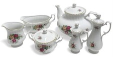 Chodziez china set for sale  WINSFORD