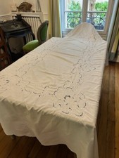 Nappe brodée ajourée d'occasion  Le Raincy