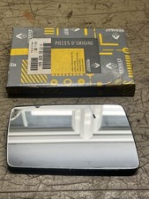 Genuine renault part. d'occasion  Expédié en Belgium