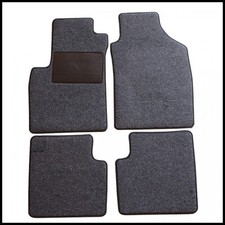 Tappetini tappeti moquette usato Tappetini tappeti moquette usato  Italia