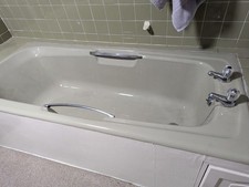Green bathroom suite for sale  CANTERBURY