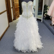 NOVO VESTIDO DE BAILE COMPLETO BRANCO KARISHMA 6 LOJA DE NOIVAS VENDA ORIGINAL US$ 699 2129 comprar usado  Enviando para Brazil
