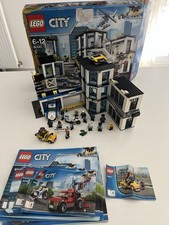 Set lego caserne d'occasion  Mennecy