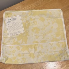 Tommy hilfiger crest for sale  Bridgeport