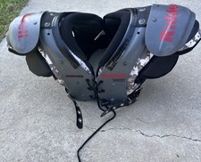 Riddell youth medium for sale  Zachary