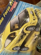 Kit modelo Ford Focus SVT Tuner Series 1:25 REVELL 2004 incompleto para peças comprar usado  Enviando para Brazil