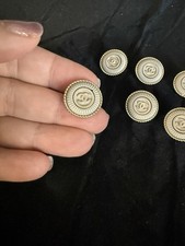 Chanel Vintage Stamped Grey Pale Gold Metal 10 Buttons Size 18 mm na sprzedaż  Wysyłka do Poland