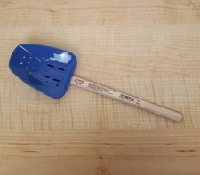 Colher espátula de silicone azul Le Creuset 800 F 425 C comprar usado  Enviando para Brazil