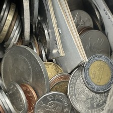 Lote de monedas extranjeras - 5 libras - circuladas y sin circular - NR 822 segunda mano  Embacar hacia Mexico