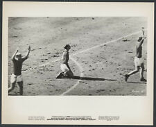 @Col Goal ’67 1966 FIFA WORLD CAP FUTEBOL INGLATERRA JOGO JOGADOR AJOELHADO comprar usado  Enviando para Brazil