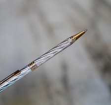 Magnifique rare stylo d'occasion  Paris IX
