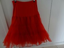 Jupon rouge crinoline d'occasion  Villecresnes