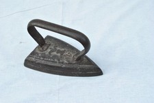 Antico ferro stiro usato  Fonte Nuova