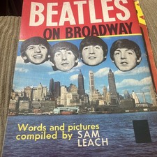 Rivista souvenir beatles usato  Spedire a Italy