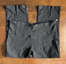 Usado, Legging Lululemon preta bainha dividida capris tamanho 8 comprar usado  Enviando para Brazil